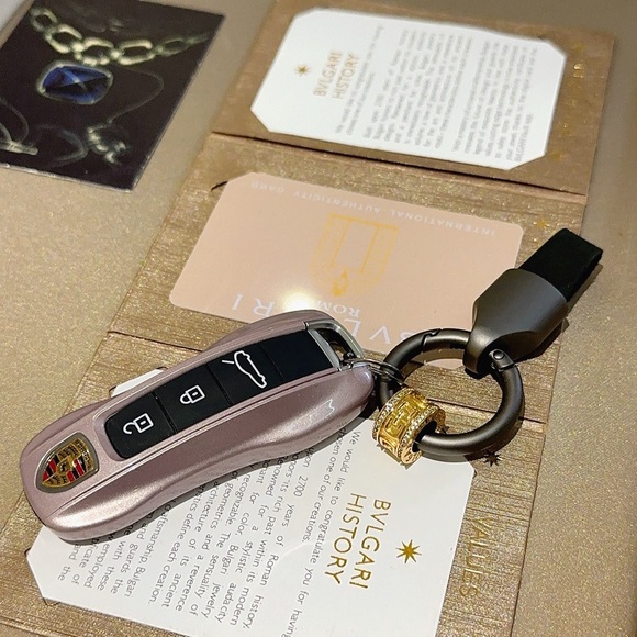 Bulgari bag charm keychain - Picture 2 of 6